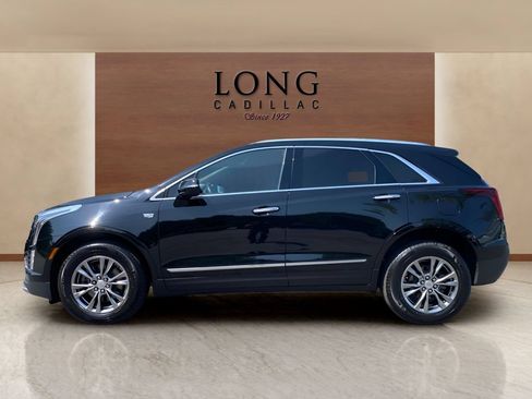 Used 2022 Cadillac XT5 Premium Luxury AWD/4WD image 2