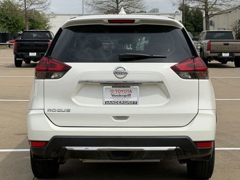 Used 2020 Nissan Rogue S image 5