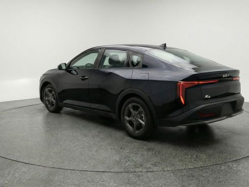 Used 2025 Kia K4 LXS image 6