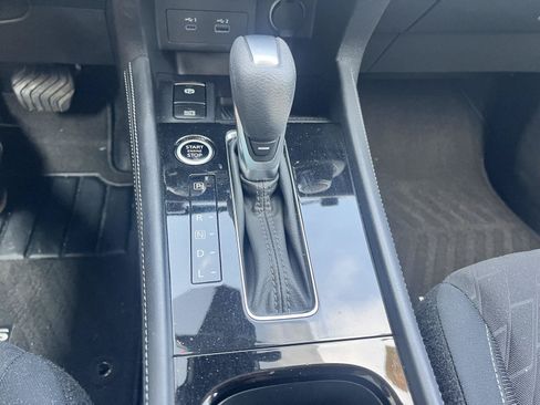 Used 2024 Nissan Kicks SV FWD image 21