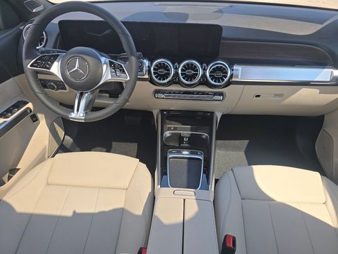 New 2026 Mercedes-Benz GLB 250 4MATIC image 21