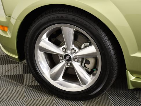 Used 2006 Ford Mustang GT RWD image 50