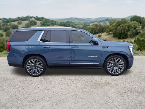 Certified 2025 GMC Yukon Denali Ultimate AWD/4WD image 13