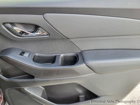 Certified 2023 Chevrolet Traverse LT w/ LPO, Floor Liner Package image 24