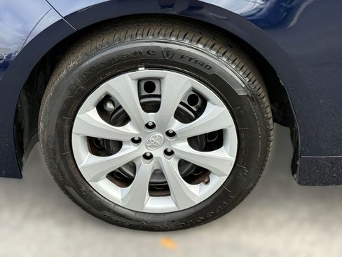 Used 2025 Toyota Corolla LE image 12