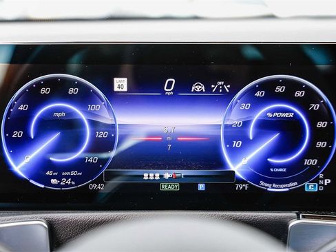 New 2025 Mercedes-Benz EQB 300 4MATIC image 23