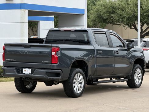 Used 2020 Chevrolet Silverado 1500 Custom w/ Custom Value Package RWD image 4