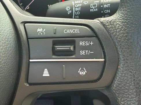 Certified 2024 Honda HR-V LX image 16