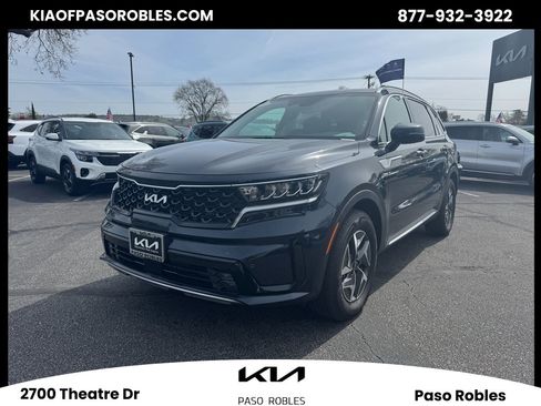 Certified 2024 Kia Sorento EX image 1