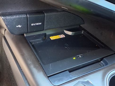 Used 2022 Toyota Camry XLE image 21