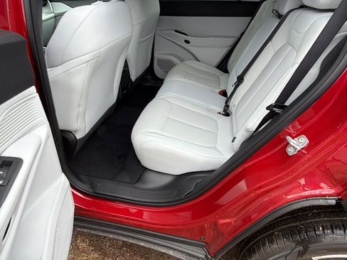 New 2026 Jeep Cherokee Laredo image 19