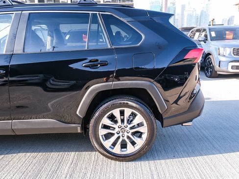 Used 2025 Toyota RAV4 XLE Premium FWD image 9