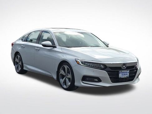 Used 2018 Honda Accord Touring image 1