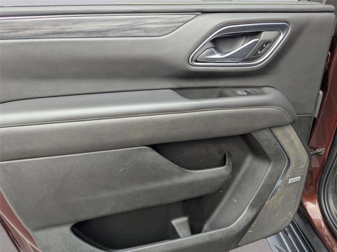 Used 2022 GMC Yukon XL SLT w/ SLT Luxury Package image 27