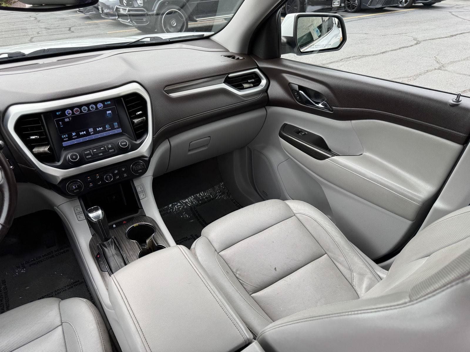 Used 2019 GMC Acadia SLT FWD image 29