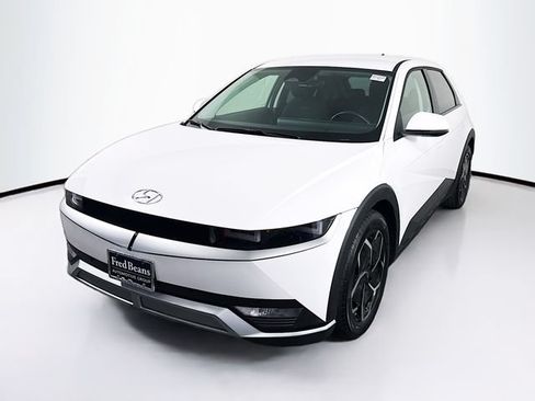 Certified 2024 Hyundai Ioniq 5 SEL RWD image 4