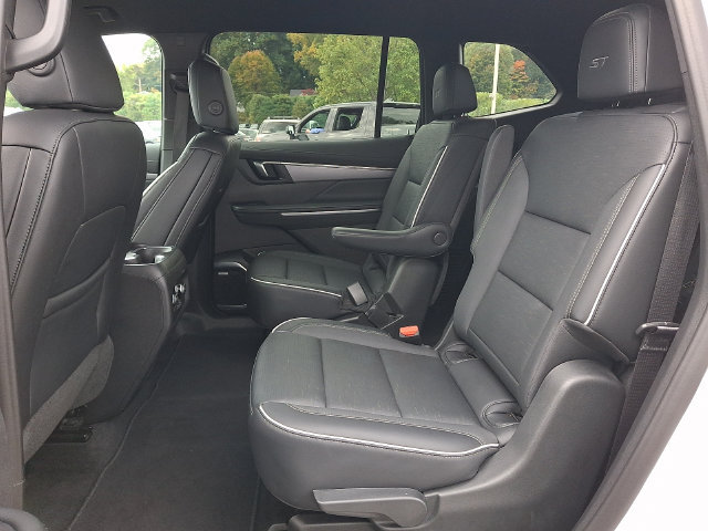 Used 2026 Buick Enclave Sport Touring AWD/4WD image 17