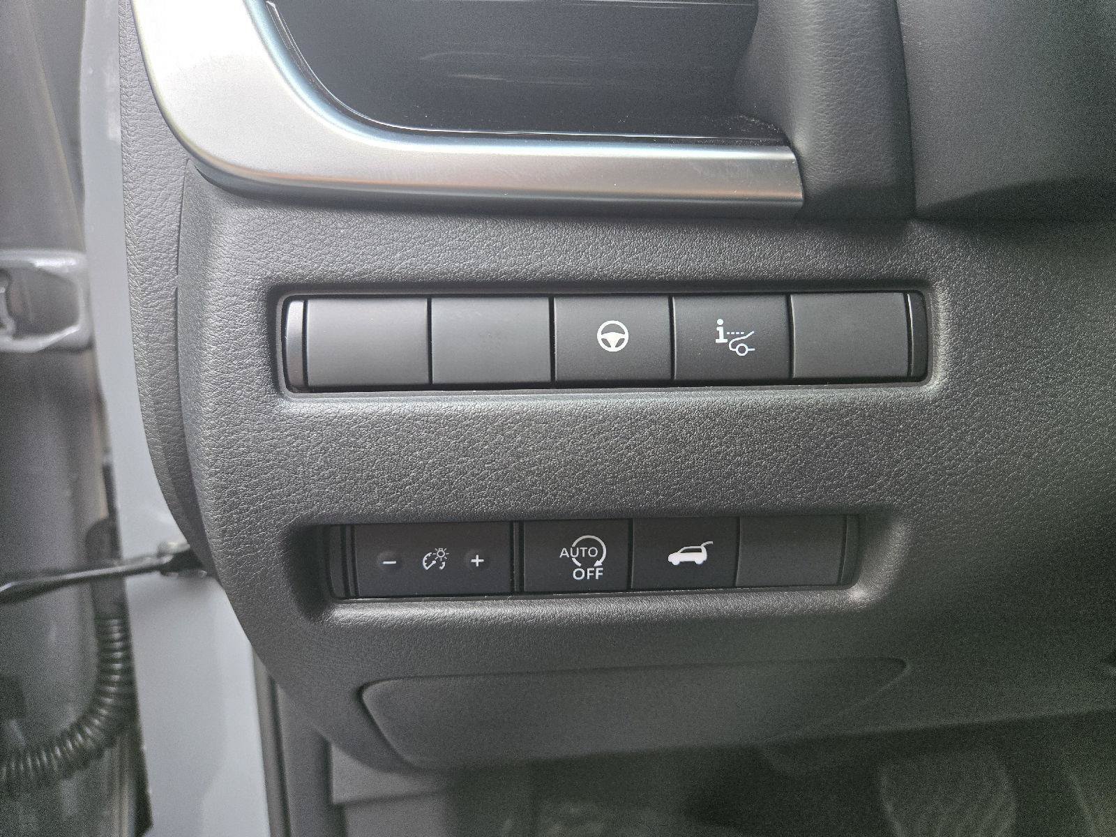 Certified 2025 Nissan Rogue SL w/ Tech Package AWD/4WD image 16