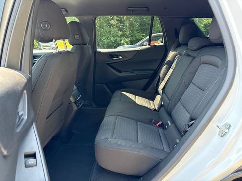 Used 2025 Chevrolet Equinox LT AWD/4WD image 17