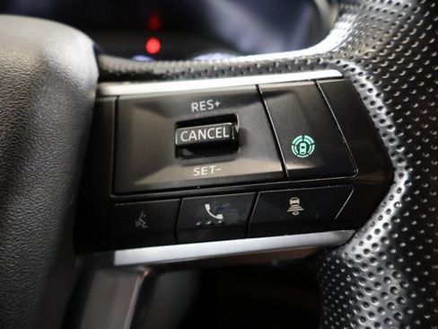 Used 2024 Mitsubishi Outlander SE AWD/4WD image 18