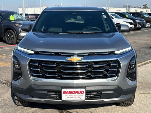 Used 2025 Chevrolet Equinox LT image 3