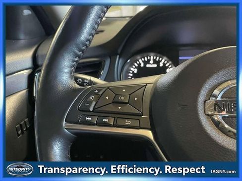 Used 2019 Nissan Rogue SV w/ Premium Package image 20