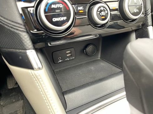 Used 2024 Subaru Forester Premium image 25