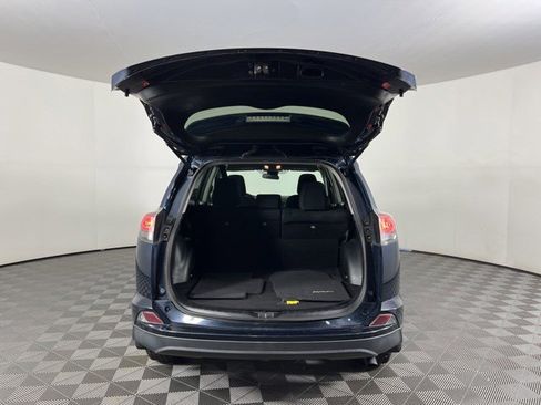 Used 2017 Toyota RAV4 LE FWD image 41