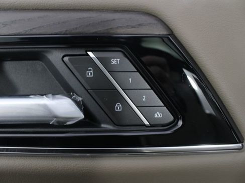 New 2026 GMC Yukon XL Denali image 18