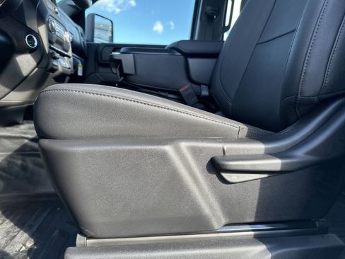 New 2025 GMC Sierra 2500 Pro w/ Snow Plow Prep/Camper Package image 24