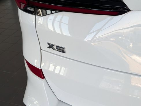 Certified 2024 BMW X5 M60i image 5