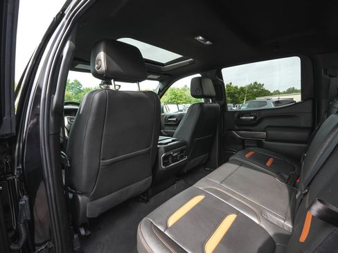Used 2022 GMC Sierra 1500 AT4 w/ AT4 Premium Package AWD/4WD image 37