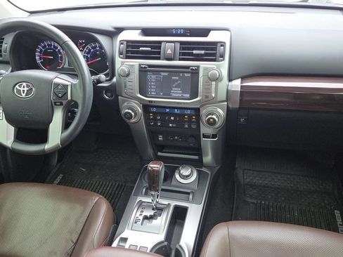 Used 2018 Toyota 4Runner Limited AWD/4WD image 15