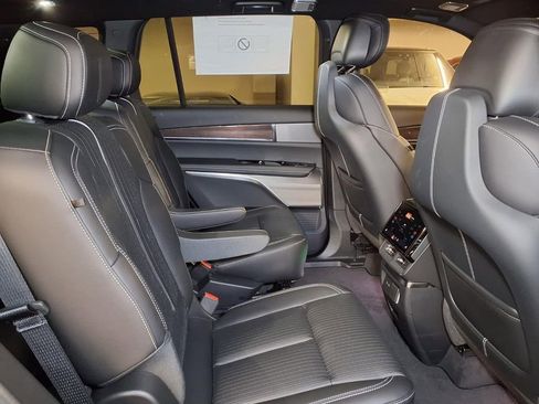 New 2026 Cadillac Vistiq Sport AWD/4WD image 7