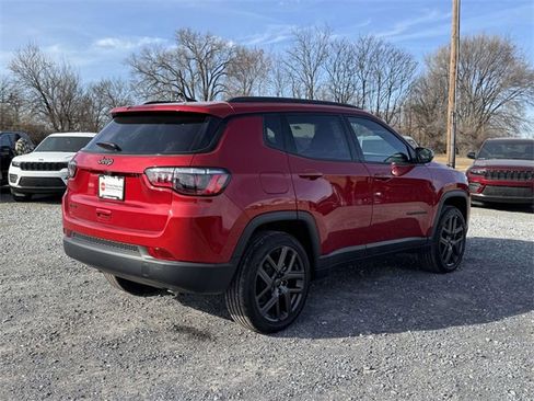 New 2026 Jeep Compass Latitude image 20