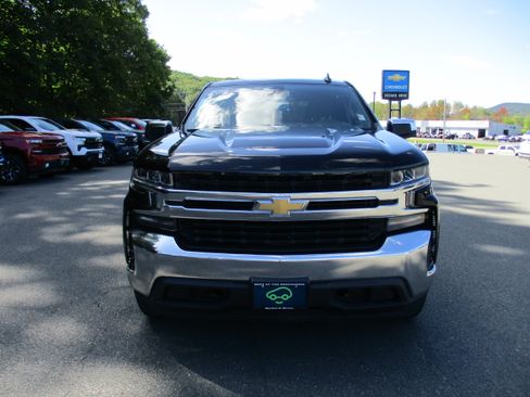 Used 2019 Chevrolet Silverado 1500 LT w/ All-Star Edition AWD/4WD image 2