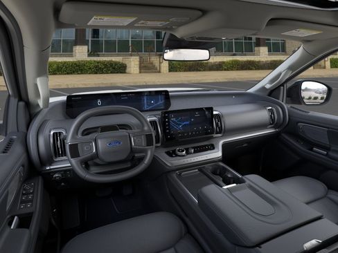 New 2026 Ford Expedition Platinum w/ Driver's Package AWD/4WD image 9