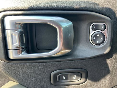 New 2026 Jeep Gladiator Mojave AWD/4WD image 24