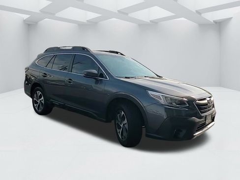 Used 2020 Subaru Outback Limited XT image 3