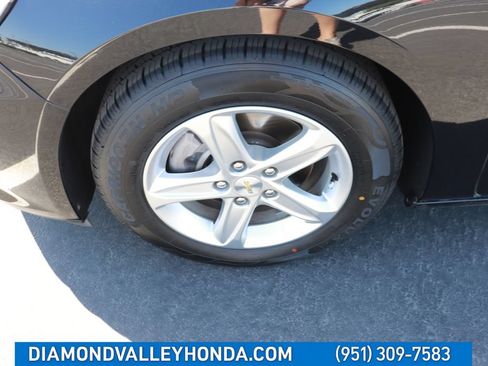 Used 2022 Chevrolet Malibu LS FWD image 24