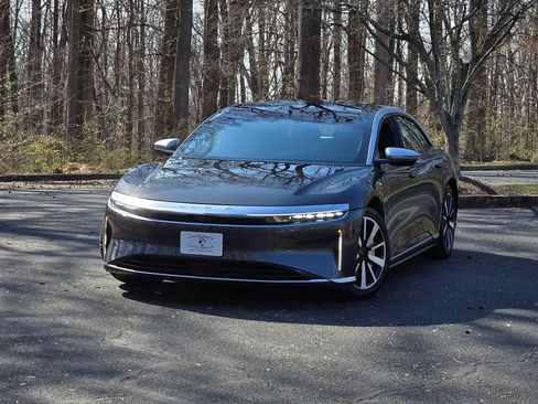 Used 2022 Lucid Air Grand Touring image 1