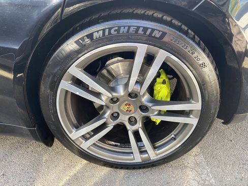 Used 2014 Porsche Panamera S image 5