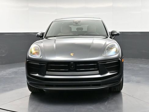 New 2026 Porsche Macan image 11