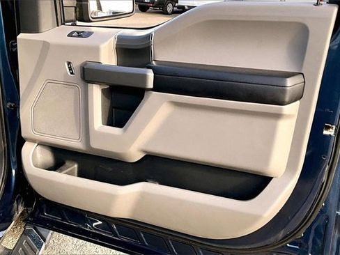 Used 2016 Ford F150 XLT w/ Equipment Group 302A Luxury image 19