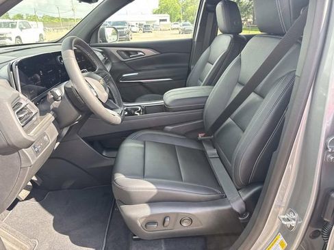 New 2026 Chevrolet Traverse LT w/ Driver Confidence Package FWD image 35