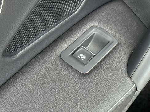 Used 2024 Volkswagen Tiguan SE R-Line w/ MDO Package, Two-Row AWD/4WD image 32