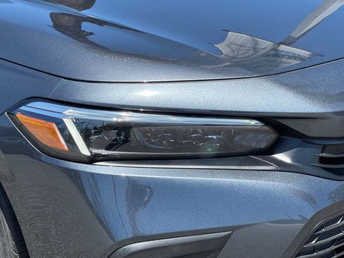 Used 2024 Honda Civic Touring image 12