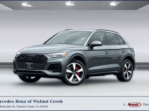 Used 2024 Audi Q5 2.0T Premium Plus w/ Premium Plus Package AWD/4WD image 1