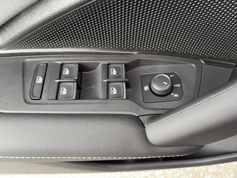 New 2026 Volkswagen Tiguan SE R-Line AWD/4WD image 14