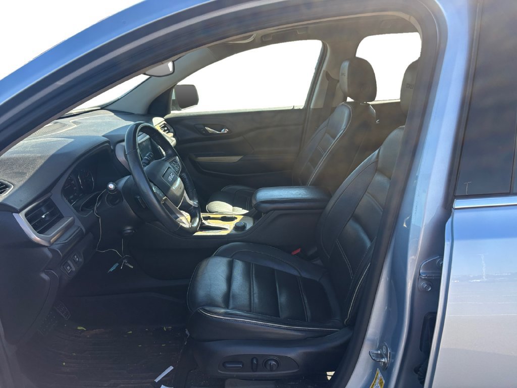 Used 2017 GMC Acadia Denali w/ Technology Package AWD/4WD image 10